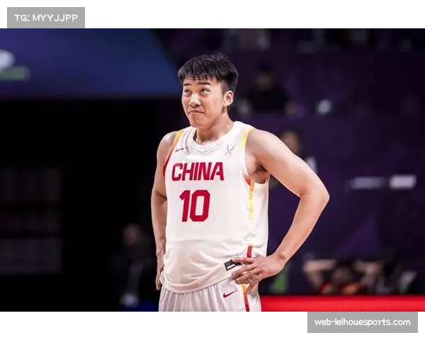 王俊杰进攻手段多样化 旧金山大学战术利用其高度